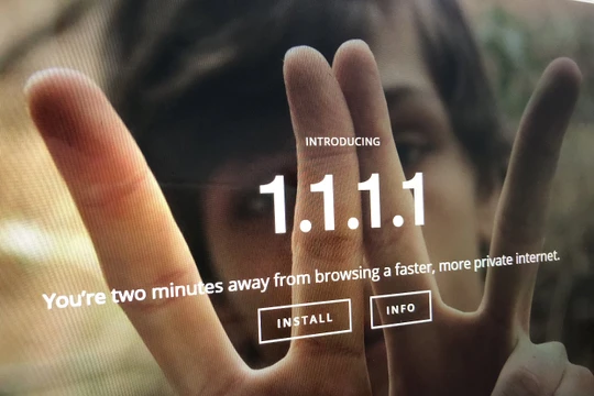 Cloudflare vừa tung dịch vụ DNS mới