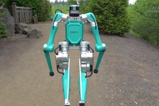 Robot Digit của hãng Ford