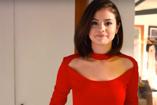 Nữ ca sỹ Selena Gomez (ảnh: Vogue)