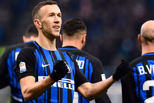 Inter Milan chỉ cần 1 chiến thắng trong 2 vòng cuối là nắm chắc vé dự Champions League