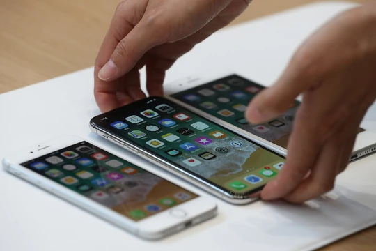 iPhone năm 2020 sẽ có kích thước mới (ảnh Getty Images)