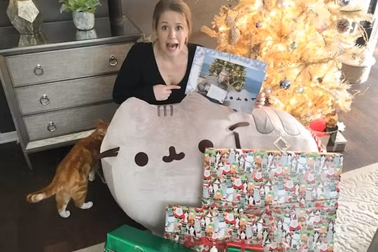 Cô gái trẻ này đã nhận được rất nhiều quà từ Bill Gates (ảnh: Business Insider)