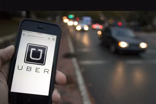 Uber vừa đưa ra nhiều chính sách bất lợi cho khách đi xe (ảnh: Twitter)