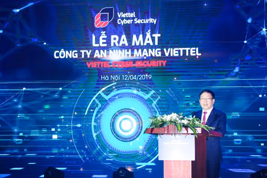 Thiếu tướng Lê Đăng Dũng – Quyền Chủ tịch kiêm Tổng giám đốc Tập đoàn Viettel phát biểu tại sự kiện ra mắt Công ty An ninh mạng
