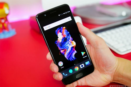 OnePlus 5 là smartphone cao cấp của hãng điện tử Trung Quốc OnePlus