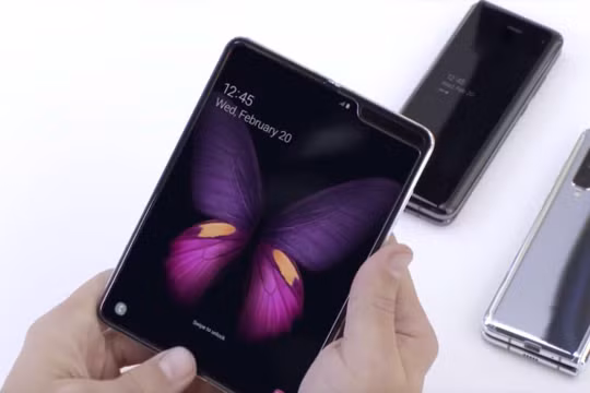 Galaxy Fold (ảnh: Samsung)