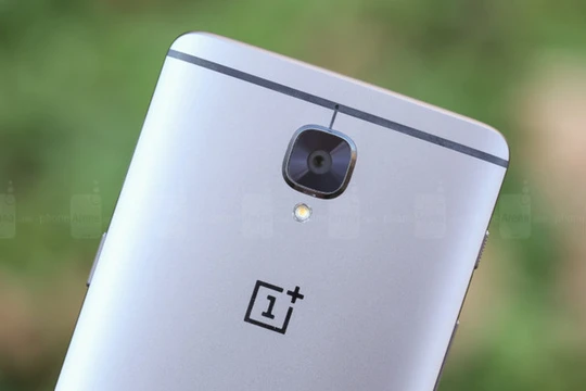 OnePlus 3T (ảnh: Phone Arena)