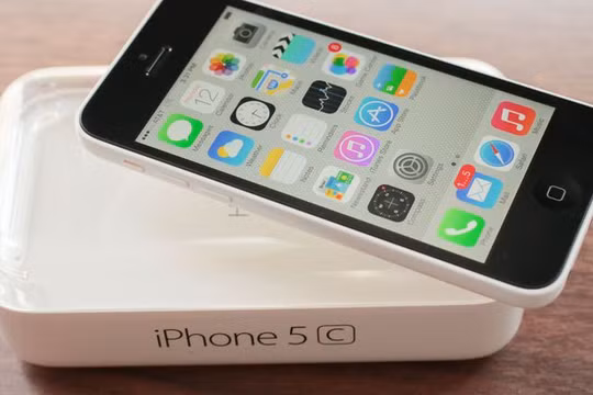 iPhone 5c (ảnh CNET)