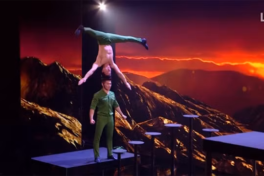 Quốc Cơ, Quốc Nghiệp đã mạo hiểm tính mạng để thực hiện cú nhảy không có dây bảo hộ