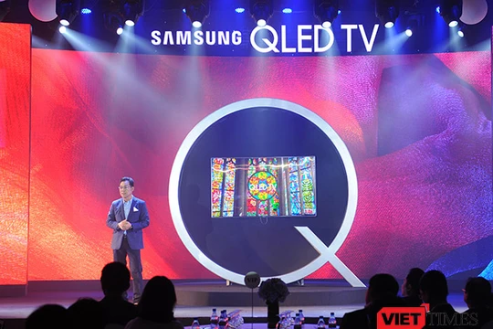 3 mẫu TV QLED mới của Samsung là Q7, Q8 và Q9, mức giá cho bản thấp nhất là 64,9 triệu đồng