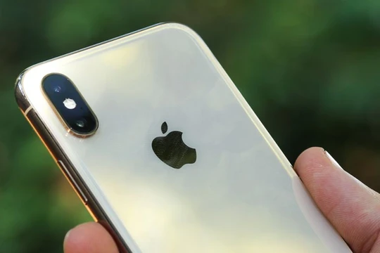 iPhone XS (ảnh: Tech Radar)