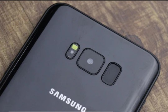 Có thể dùng cảm biến vân tay của S8 để đóng mở ứng dụng