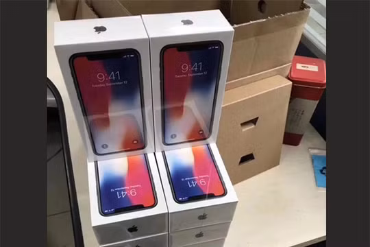 iPhone X sẵn sàng lên kệ (ảnh: Apple Insider)