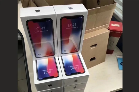 iPhone X sẵn sàng lên kệ (ảnh: Apple Insider)