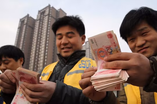 Tiền mặt ngày càng vắng bóng trong các hoạt động thương mại tại Trung Quốc (ảnh: Getty Images)