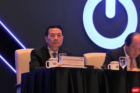Bộ trưởng Bộ Thông tin và Truyền thông Nguyễn Mạnh Hùng tại Diễn đàn cấp cao về Công nghiệp 4.0