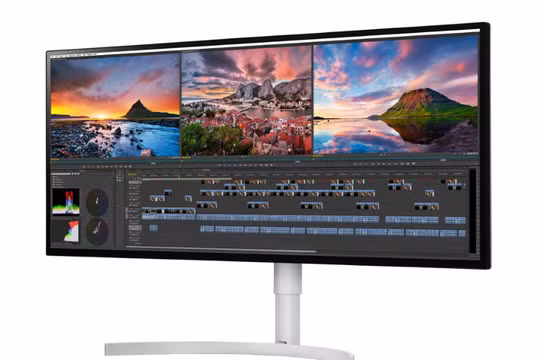 Màn hình 5K ultrawide của LG (ảnh The Verge)