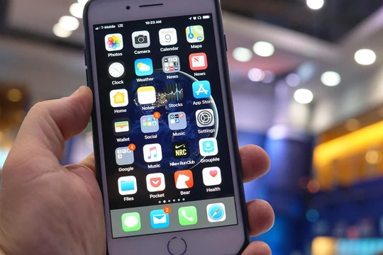 iOS 11 cho phép bạn sắp xếp nhanh các app (ảnh: CNBC)