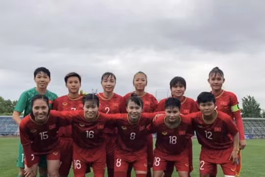 Tuyển nữ Việt Nam đang thi đấu dưới sự dẫn dắt của HLV Mai Đức Chung (ảnh: Fox Sport)