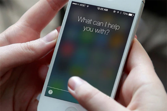 Siri là trợ lý ảo được cài đặt trong iPhone