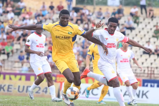 Tiền đạo Olaha đang “gánh team” SLNA