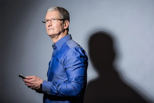 Tim Cook ủng hộ nhiều phụ nữ hơn tham gia vào ngành công nghệ