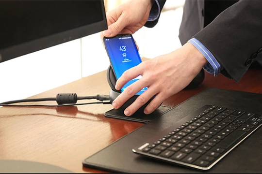 DeX sẽ biến Galaxy S8 thành PC