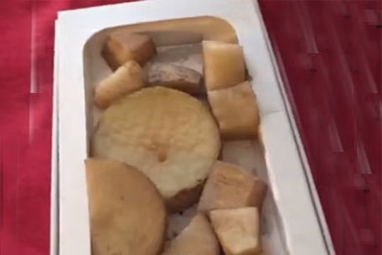 Một phụ nữ ở Mỹ đã bị lừa khi mua iPhone 6 (ảnh: Live Leak)