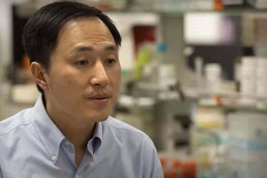 ông Hạ Kiến Khuê (ảnh: The Guardian)