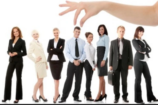 Các công ty công nghệ phải trả rất nhiều tiền để thu hút nhân tài