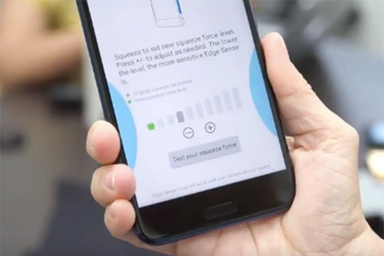 Bóp cạnh là tính năng đặc trưng của smarphone HTC U11