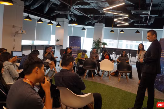 COO công ty Orchestra Networks giới thiệu về công cụ quản trị dữ liệu