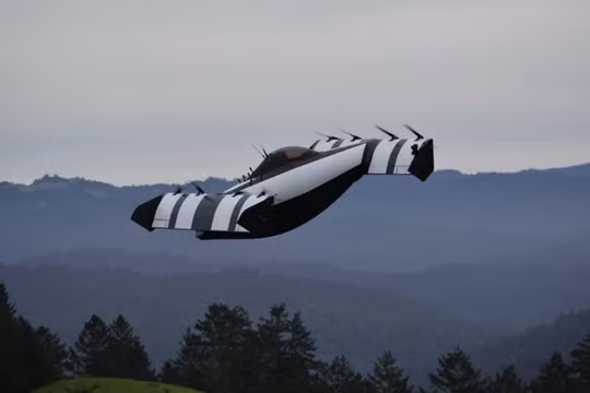 Chiếc BlackFly của hãng Opener