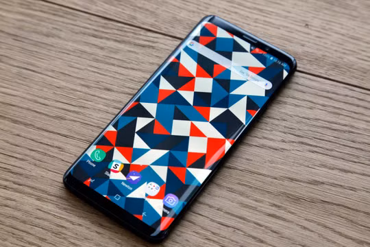 Theo tờ Chosun Economy, Galaxy S10 sẽ có cảm biến vân tay nhúng trong màn hình (ảnh: BGR)