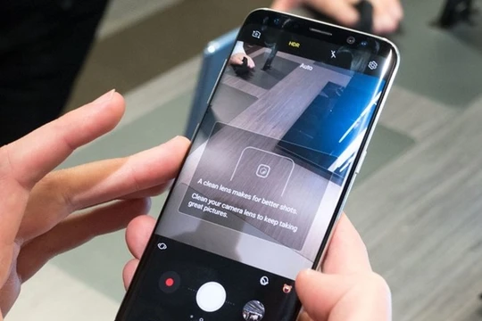 Camera trước có thể làm chậm tiến độ cung ứng Galaxy S8 ra thị trường