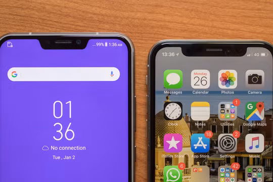Huawei P20 Pro và iPhone X (ảnh: CNET)