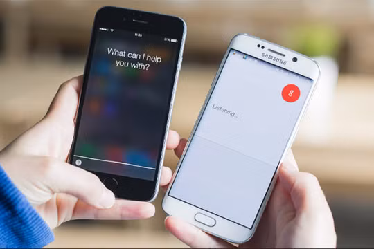 Google Assistant và Apple Siri