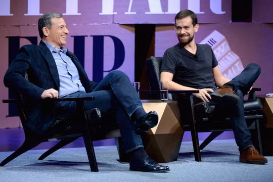 CEO Twitter Jack Dorsey và CEO Disney Bob Iger (ảnh: Business Insider)