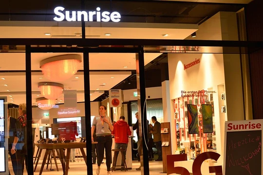 Người dùng tại Thụy Sĩ đang được tận hưởng dịch vụ di động 5G qua nhà mạng Sunrise