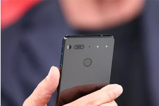 Essential Phone của Andy Rubin