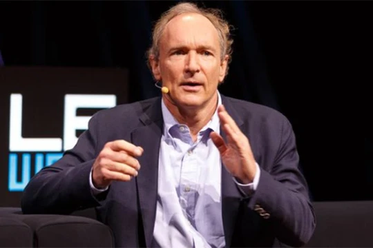 Ông Berners-Lee giành được giải thưởng nhờ phát minh ra World Wide Web