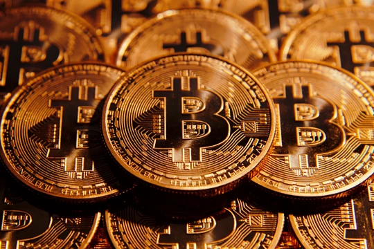 Bitcoin hiện có giá trị vốn hóa thị trường là 193 tỷ USD