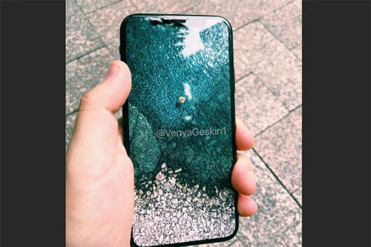 Mô hình iPhone 8 sống động như thật