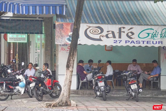 Từ 0h ngày 16/10, dịch vụ ăn uống ở Đà Nẵng sẽ được mở phục vụ tại chỗ trở lại