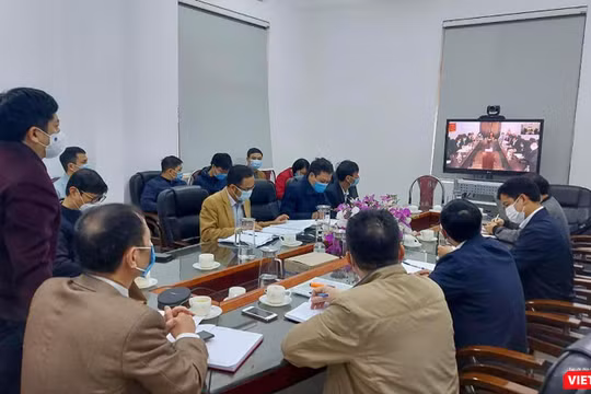 Quang cảnh buổi họp trực tuyến giữa ngành y tế Hải Dương và ngành y tế TP Đà Nẵng