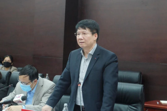 Thứ trưởng Bộ Y tế Trương Quốc Cường - Phó trưởng Ban Chỉ đạo Quốc gia phòng, chống dịch COVID-19 phát biểu tại buổi làm việc với TP Đà Nẵng