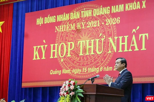 Ông Phan Việt Cường - Ủy viên Trung ương Đảng, Bí thư Tỉnh ủy, Chủ tịch HĐND khóa X phát biểu tại kỳ họp