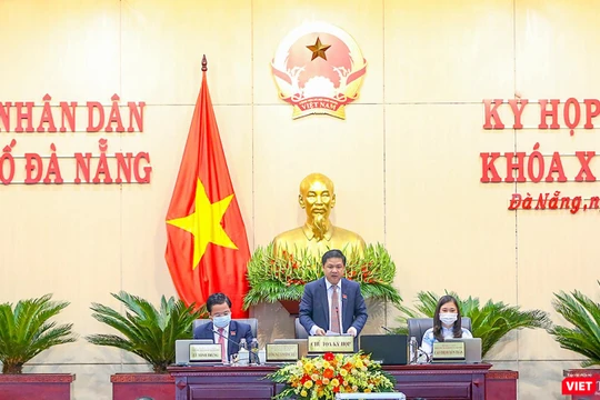Ông Lương Nguyễn Minh Triết - Chủ tịch HĐND TP Đà Nẵng chủ trì kỳ họp HĐND TP Đà Nẵng