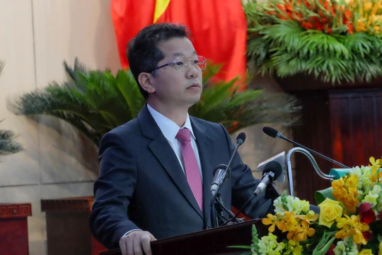 Ông Nguyễn Văn Quảng - Bí thư Thành uỷ Đà Nẵng phát biểu chỉ đạo tại kỳ họp thứ 17, HĐND TP Đà Nẵng khoá IX nhiệm kỳ 2016-2021