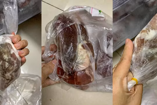 Thịt ngả màu xanh và bốc mùi bị người dân phản ánh